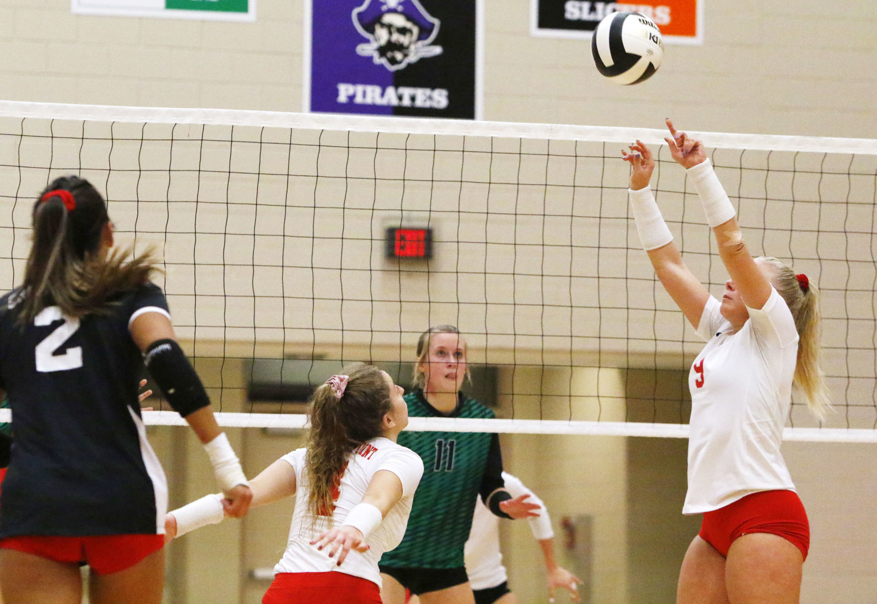 Gallery: 4A volleyball sectional final: Crown Point vs. Valparaiso